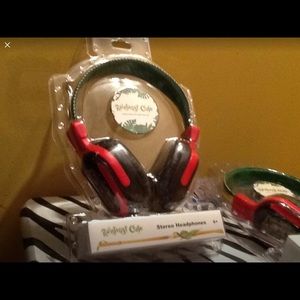 Stereo headphones